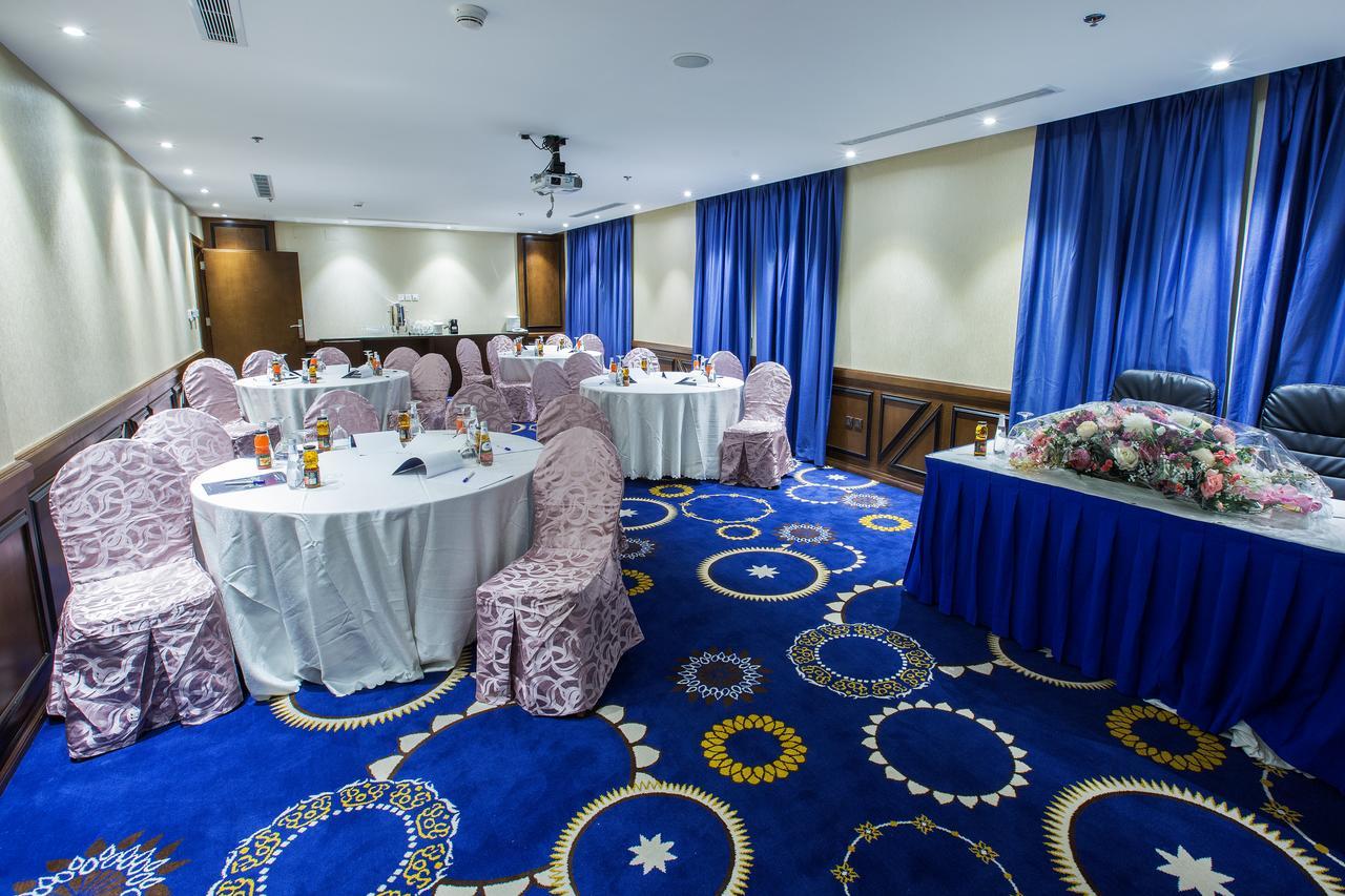 Swiss In Tabuk Hotel エクステリア 写真