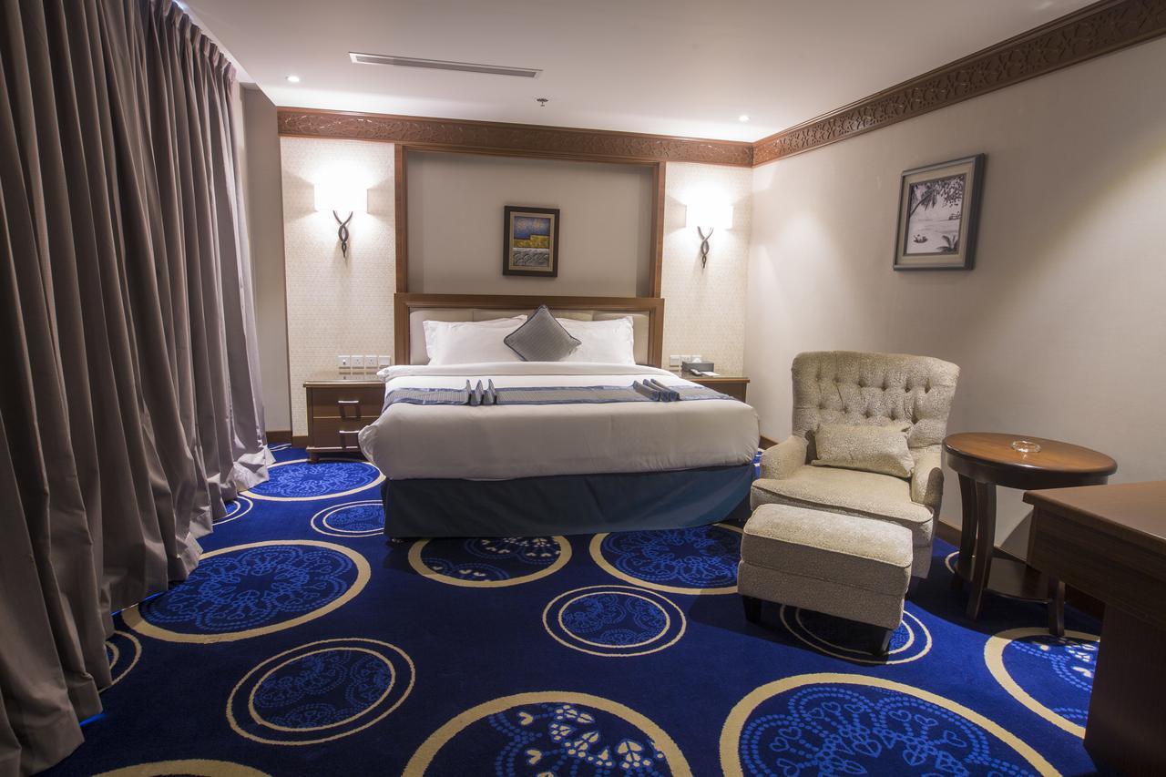 Swiss In Tabuk Hotel エクステリア 写真